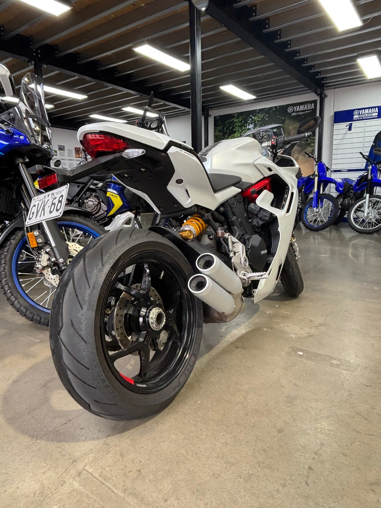 2023 DUCATI SUPERSPORT S 950