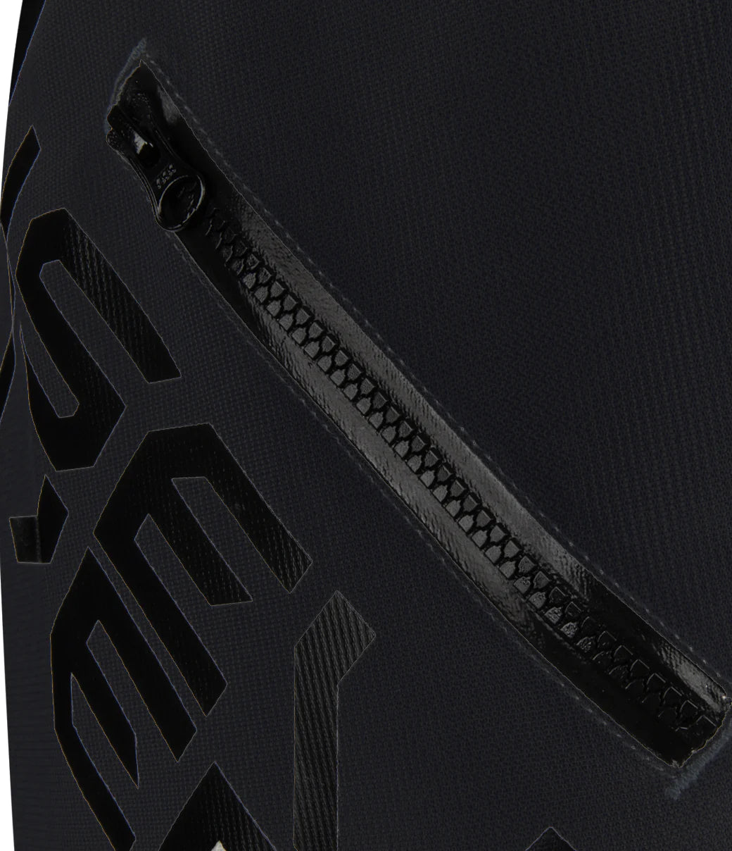 Seven Endure Avid Black