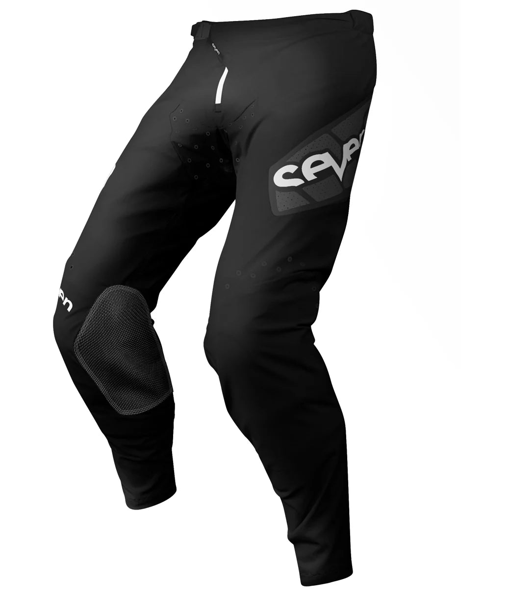 Seven Zero Staple Black