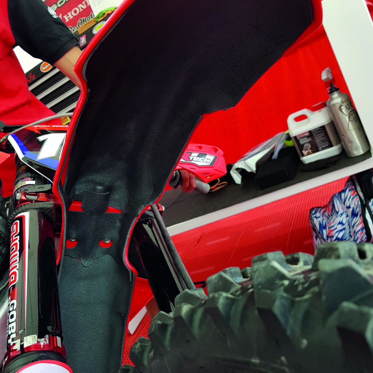 BLACKBIRD ANTI MUD FOAM