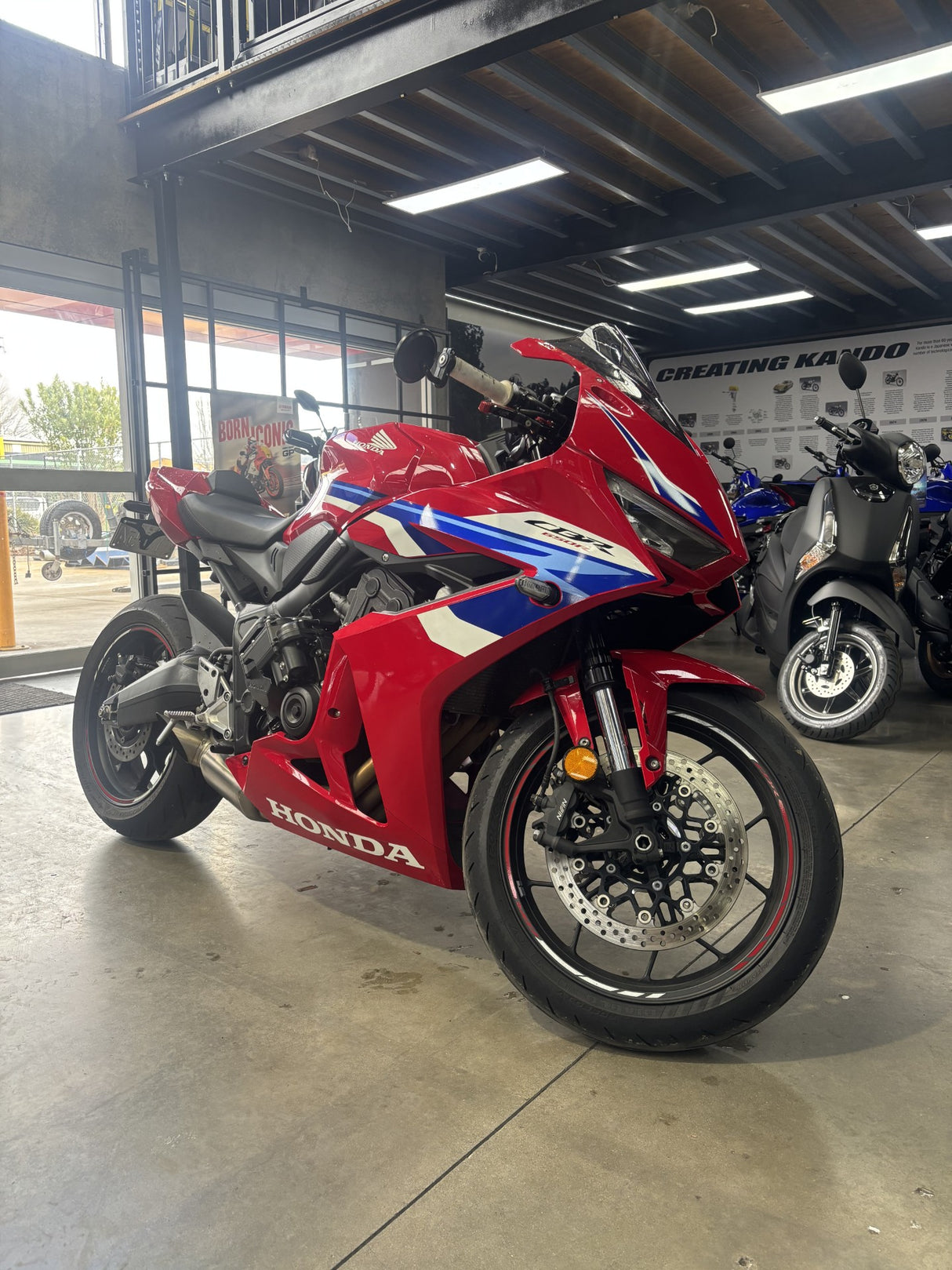 2025 Honda CBR650R E-Clutch