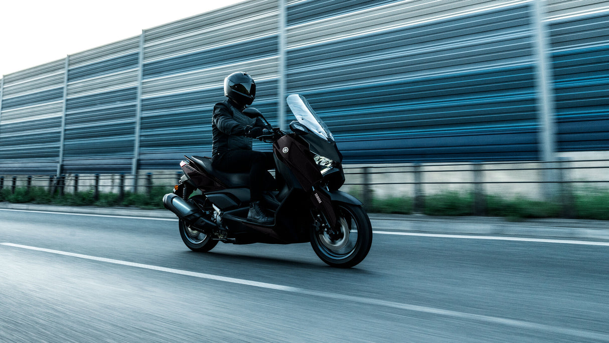 2025 Yamaha XMAX 300