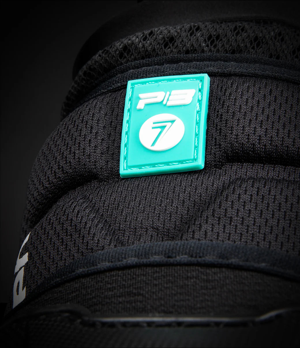 Seven 24.1 C/O Stratus - Protection