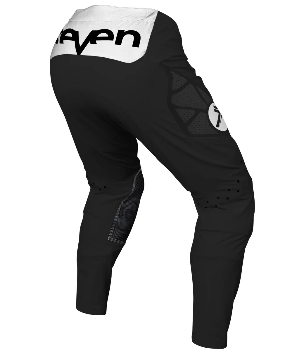 Seven Zero Staple Black
